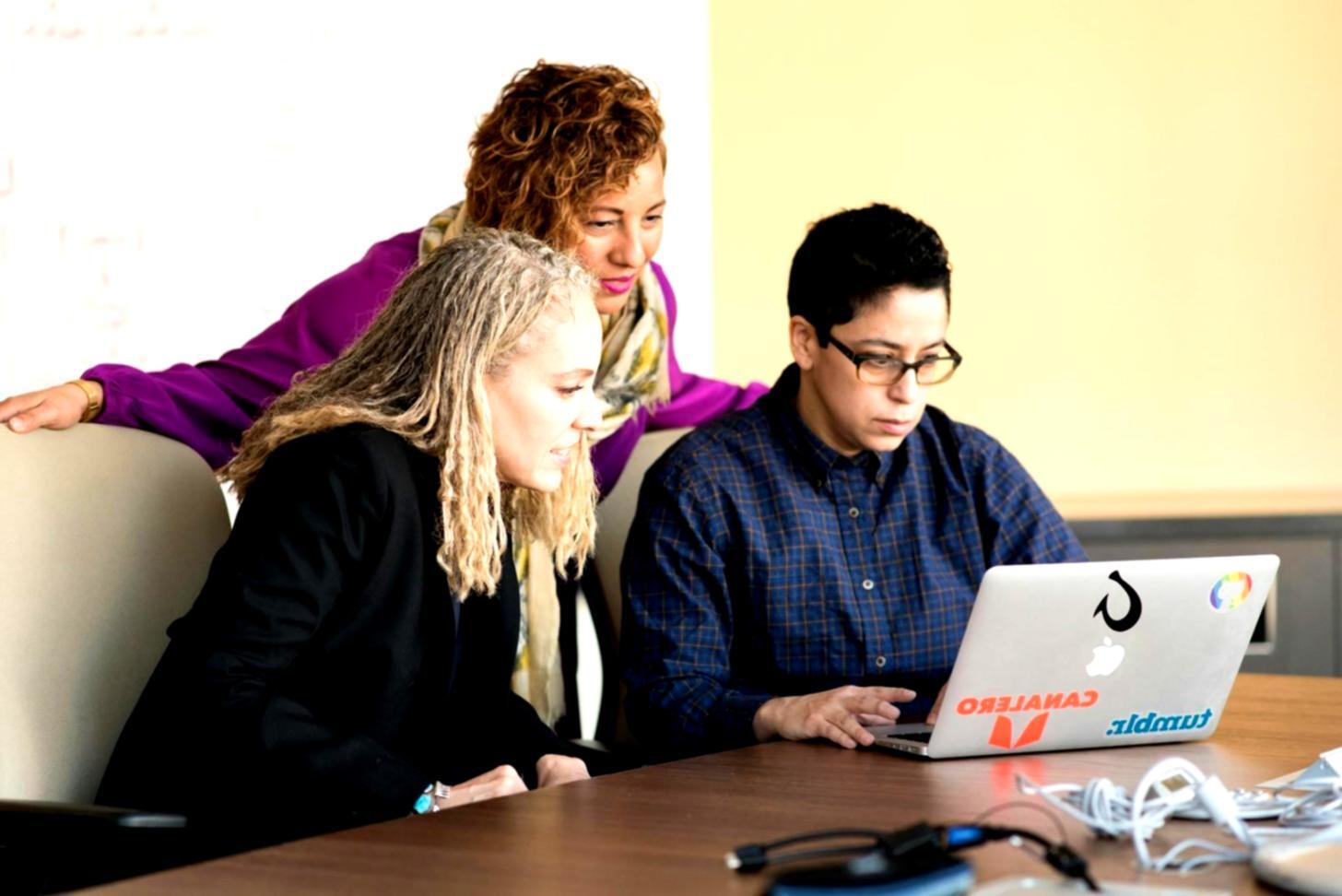 Early blockchain training session in Nantou with local business owners